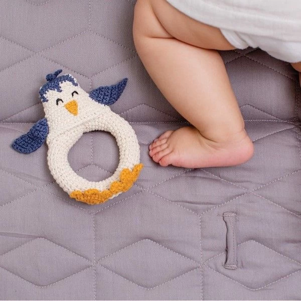 Hochet En Crochet Hoppa® Pingouin Coton Nature - Hochets Bébé – Image 2