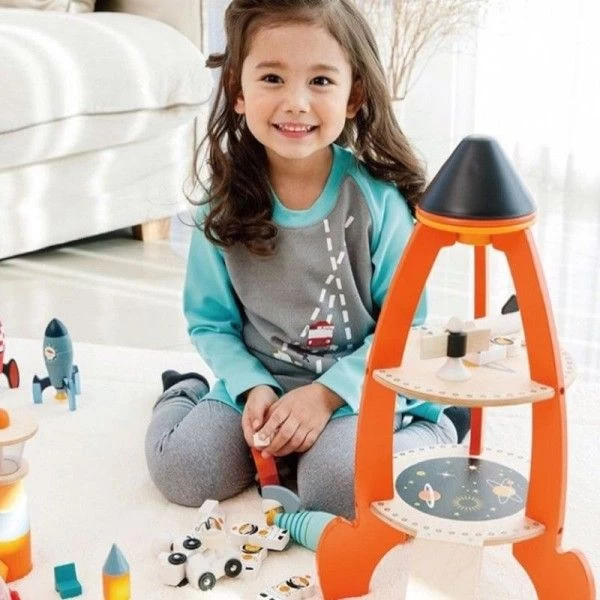Jouet En Bois Grande Fusée Cosmique Tender Leaf Toys® - Jouets En Bois – Image 3
